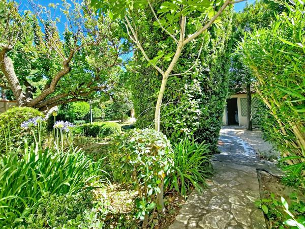 Maison 6P 137 m² 5 chambres 2 garages piscine
