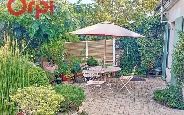 Maison à vendre    4 pièces •  Azé