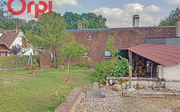 Maison à vendre    4 pièces •  Azé