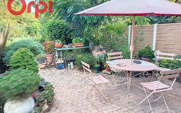 Maison à vendre    4 pièces •  Azé