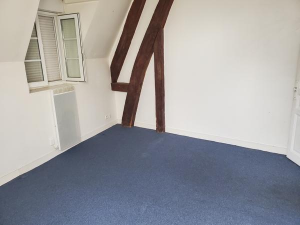 Appartement centre ville Verneuil /Avre en duplex au 2 eme étage 99 000 €