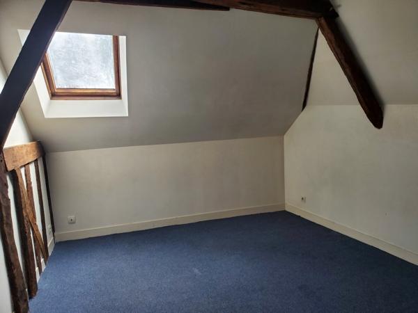 Appartement centre ville Verneuil /Avre en duplex au 2 eme étage 99 000 €