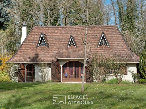 Élégante maison béarnaise et sa dépendance au coeur d’un parc paysager