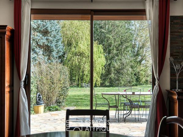 Élégante maison béarnaise et sa dépendance au coeur d’un parc paysager