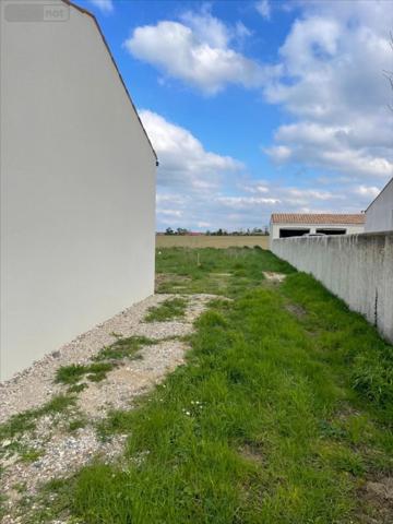 Terrain à Batir à vendre à Andilly en Charente-Maritime (17230), ref : DE 447