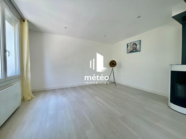 Exclusivité Météo Immobilier – maison de plain-pied sur terrain exceptionnel de +9000m² avec dépendances