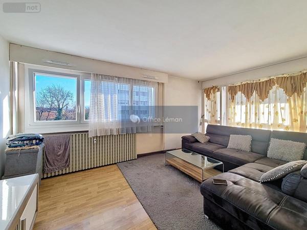 Appartement à vendre à Ferney-Voltaire dans l'Ain (01210), ref : 01047-759