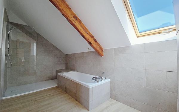 Appartement à vendre    3 pièces • 100 m2 Pau