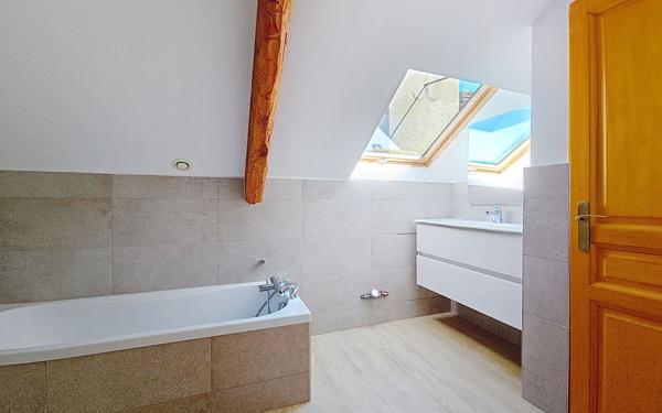 Appartement à vendre    3 pièces • 100 m2 Pau