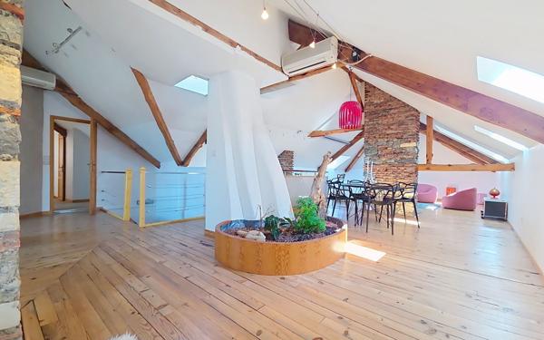 Appartement à vendre    3 pièces • 100 m2 Pau