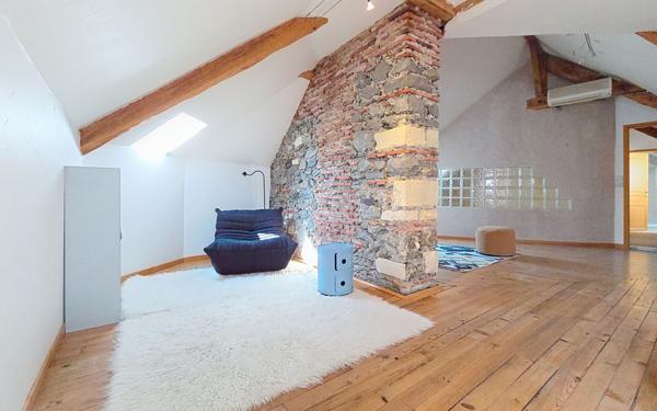 Appartement à vendre    3 pièces • 100 m2 Pau