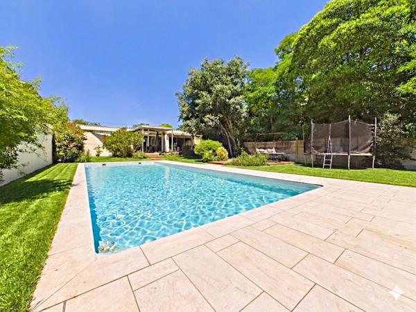 Superbe Maison T5 180m2 avec Piscine et Garage de 50m2!!!