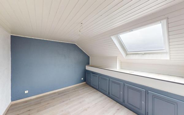 Immeuble à vendre    11 pièces • 350 m2 Étueffont