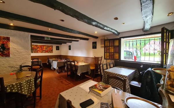 Immeuble à vendre    11 pièces • 350 m2 Étueffont