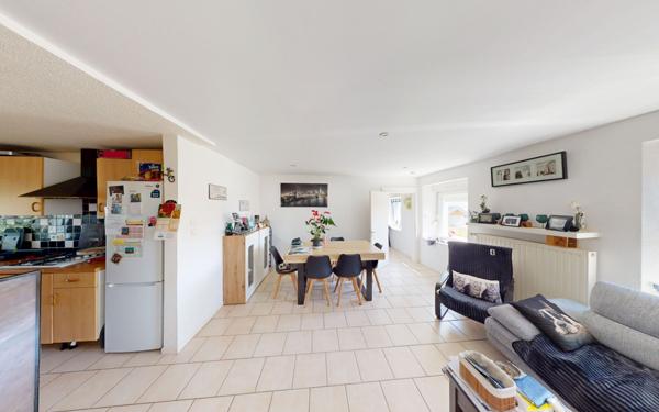 Immeuble à vendre    11 pièces • 350 m2 Étueffont