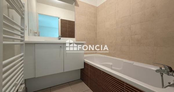 À vendre Appartement 2 pièces 42.15 m² - Bourgoin-jallieu 38300
