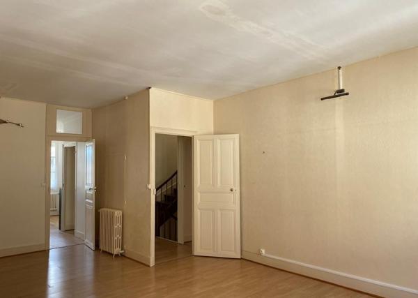 Appartement 7 pièces - 223 m²