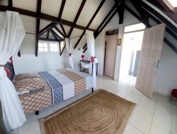 Villa à vendre, 6 pièces LE GOSIER (971) GUADELOUPE, 120 M2 proche centre