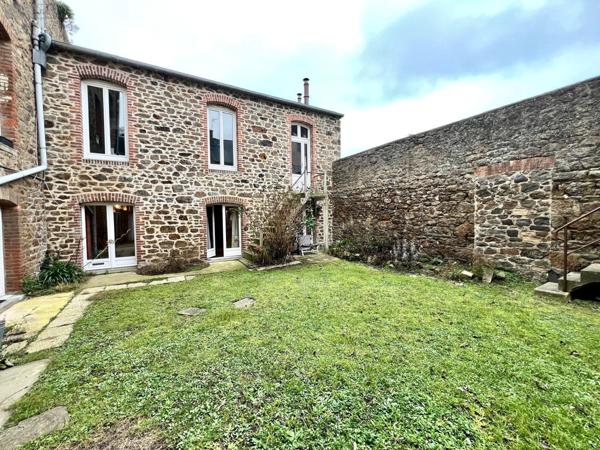 Loft à vendre à Saint-Malo en Ille-et-Vilaine (35400), ref : 35144/265   
SAINT-SERVAN