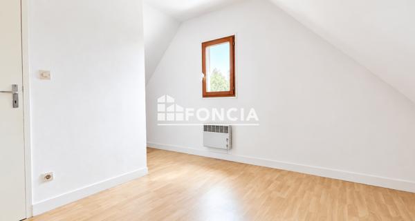 À vendre Maison 6 pièces 129 m² - Chézy-sur-marne 02570