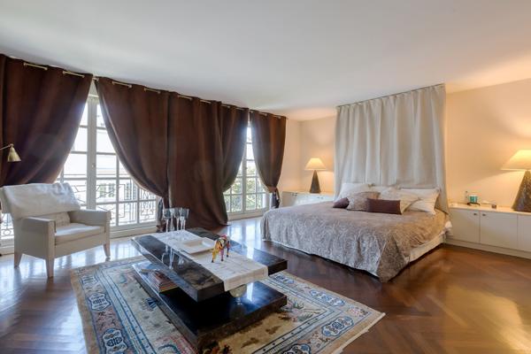 A vendre - Neuilly-sur-Seine 92200- hôtel particulier- jardin- Roof-Top- 644m²