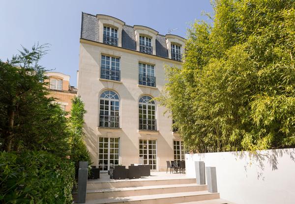 A vendre - Neuilly-sur-Seine 92200- hôtel particulier- jardin- Roof-Top- 644m²