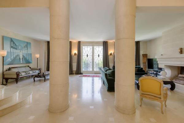 A vendre - Neuilly-sur-Seine 92200- hôtel particulier- jardin- Roof-Top- 644m²