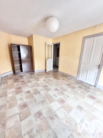 Immeuble à vendre 264 m² Noirétable