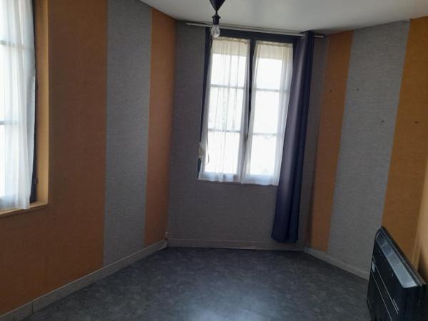 Maison de vilage sans vis à vis