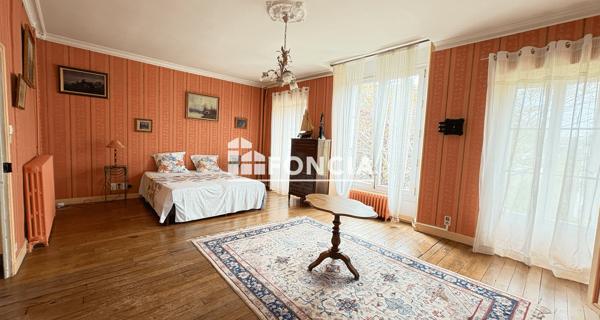 À vendre Maison 9 pièces 203 m² - Beaumont-sur-sarthe 72170