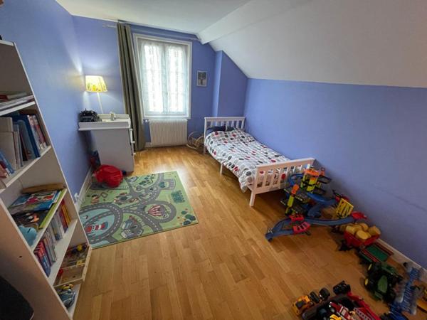 28210 Nogent le roi  130 m2 terrain 525 m2