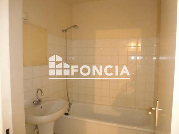 Location Appartement 2 pièces 34.28 m² - 31 RUE DES PETITS SOULIERS Nogent Le Roi 28210