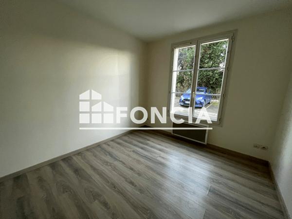 Location Appartement 2 pièces 34.28 m² - 31 RUE DES PETITS SOULIERS Nogent Le Roi 28210