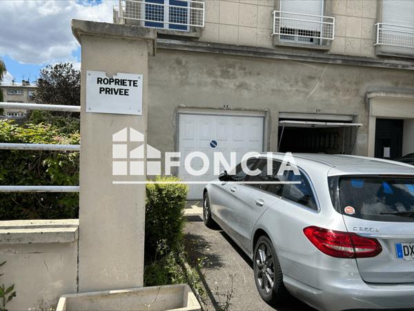 Location Parking 15 m² - 5 RUE ROZE ET 12/18 BOULEVARD DE LYON Laon 02000