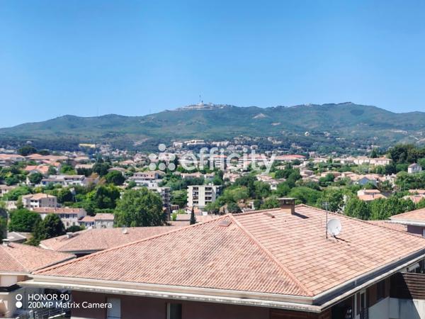 Appartement
         3 pièces
        - 64 m² 290 000 € *