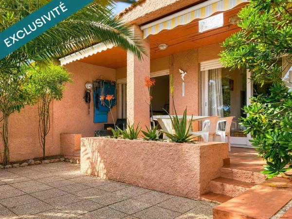 Coup de cœur à Port Fitou : découvrez ce charmant T2 meublé avec jardin, terrasse et vue sur le Canigou, dans un domaine sécurisé au bord de l’étang de Leucate.