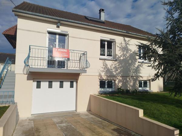 Maison individuelle à vendre à Spay dans la Sarthe (72700), ref : PB-1725