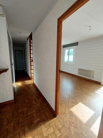 Maison individuelle à vendre à Spay dans la Sarthe (72700), ref : PB-1725