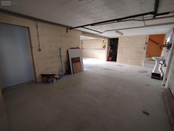 Maison individuelle à vendre à Spay dans la Sarthe (72700), ref : PB-1725