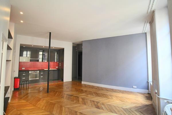 Lyon (69001) T3 + cave - Standing- Hotel de ville- Dispo 22/12/2025 !