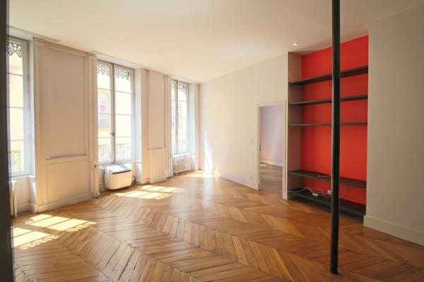 Lyon (69001) T3 + cave - Standing- Hotel de ville- Dispo 22/12/2025 !