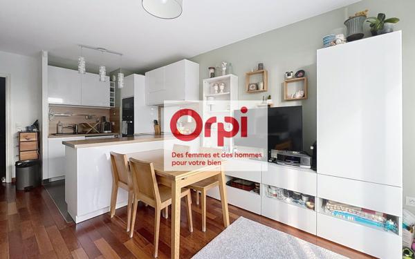 Appartement à vendre    3 pièces • 66,16 m2 Issy-les-Moulineaux