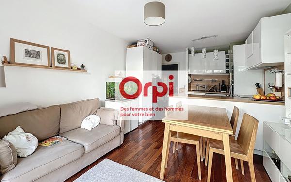 Appartement à vendre    3 pièces • 66,16 m2 Issy-les-Moulineaux