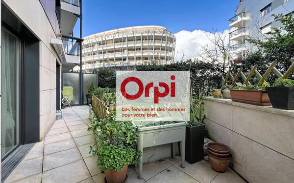 Appartement à vendre    3 pièces • 66,16 m2 Issy-les-Moulineaux