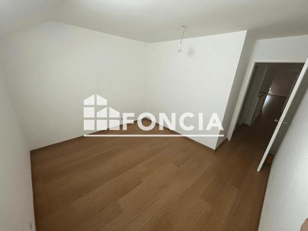 Location Appartement 4 pièces 121.91 m² - PLACE DU MOLLARD Thonon Les Bains 74200