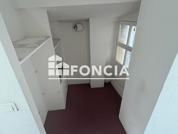Location Appartement 4 pièces 121.91 m² - PLACE DU MOLLARD Thonon Les Bains 74200