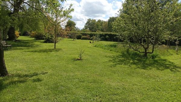 Maison à vendre à Saint-Maur dans le Cher (18270), ref : 25043