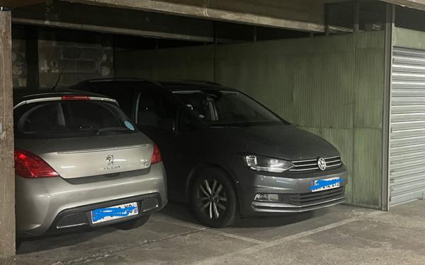 Stationnement à vendre    12 m2 Saint-Mandé