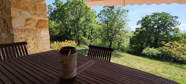 Charme et nature aux portes de l’Ardèche – Mas en pierre sur 2,7 hectares Barjac (30430)