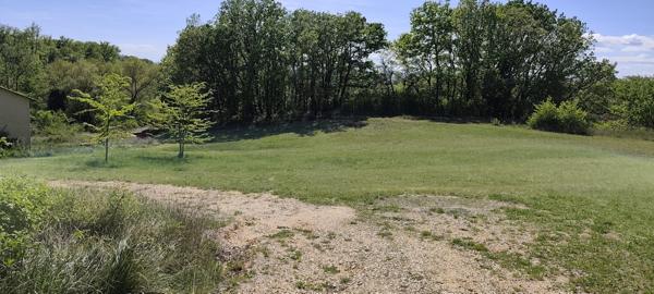 Charme et nature aux portes de l’Ardèche – Mas en pierre sur 2,7 hectares Barjac (30430)